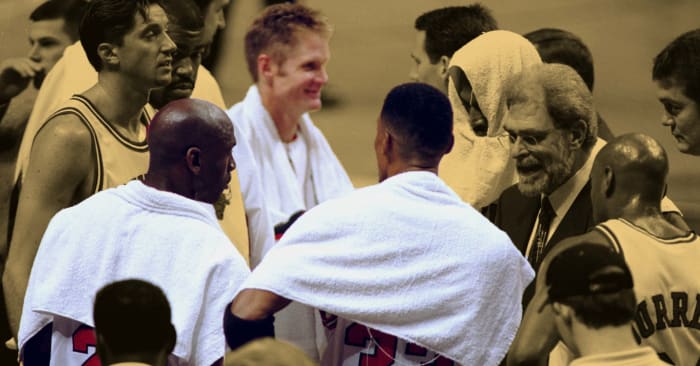 Michael Jordan, Scottie Pippen, and Steve Kerr during the Bulls timeout in 1998