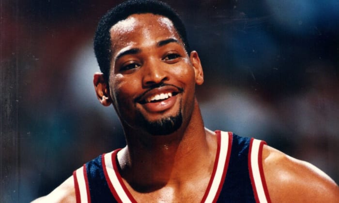 Robert Horry names three Houston Rockets players who helped him become an "overall" player