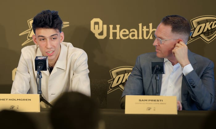 Chet Holmgren gets support from Thunder GM Sam Presti