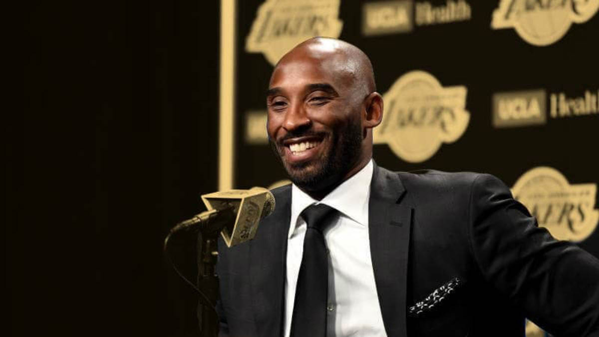 Kobe talks about the advantages Kawhi Leonard and Paul have