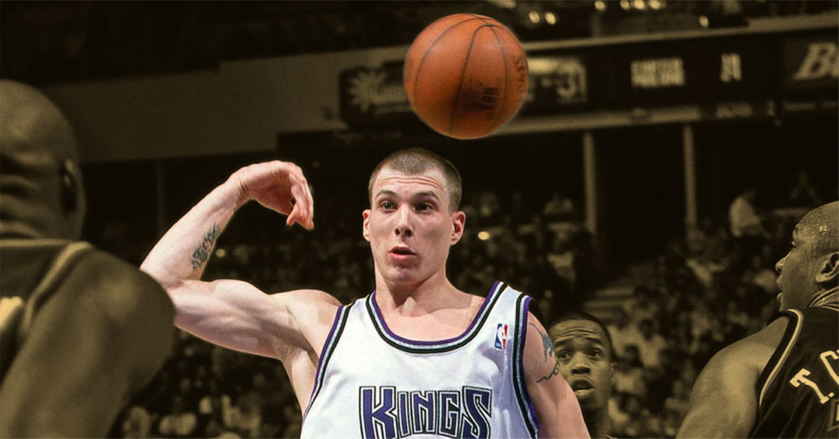 Jason Williams of the Orlando Magic looks to pass against Toney