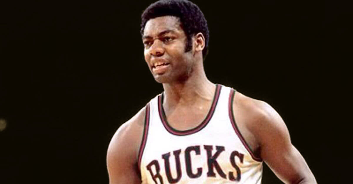 Oscar Robertson on why he never slammed the ball in an NBA game - Basketball Network - Your daily dose of basketball