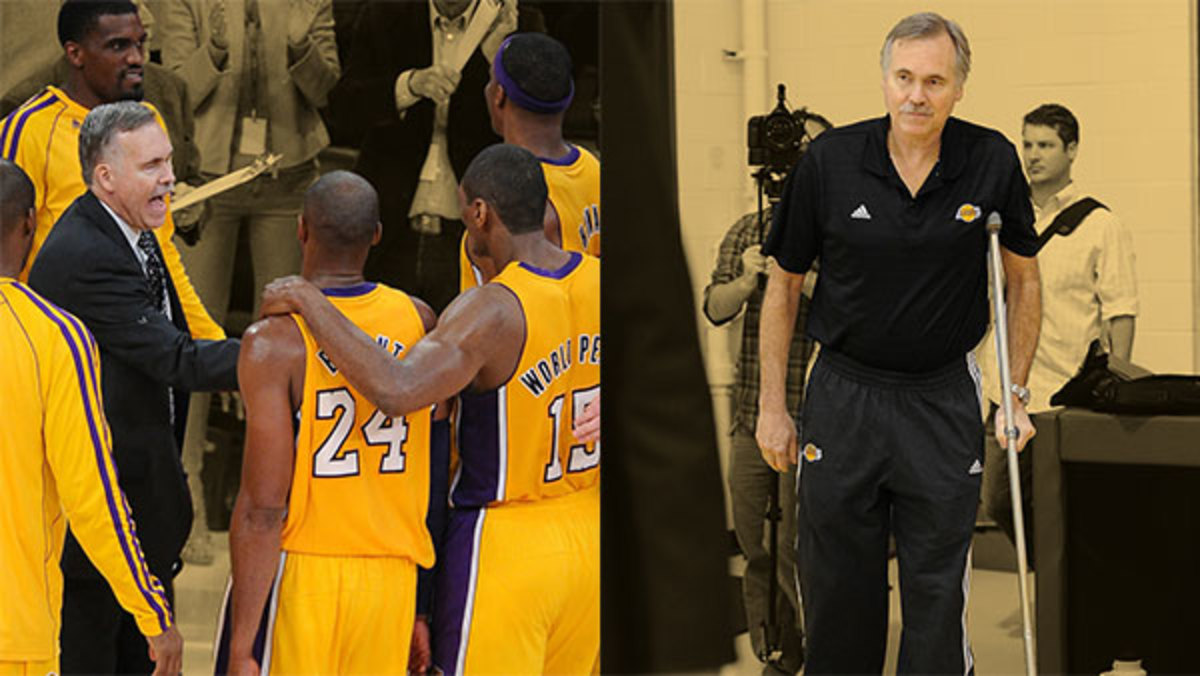 Los Angeles Lakers head coach Mike D'Antoni, shooting guard Kobe Bryant, small forward Metta World Peace and center Dwight Howard