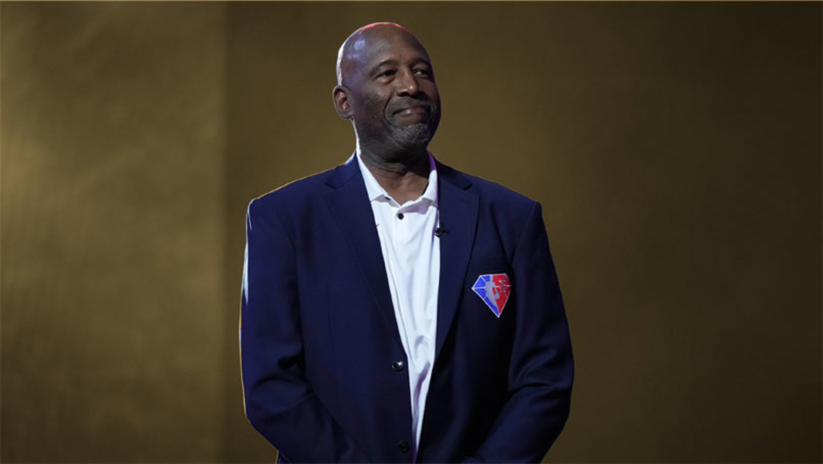 James Worthy reflects on his initial years with the Showtime Lakers