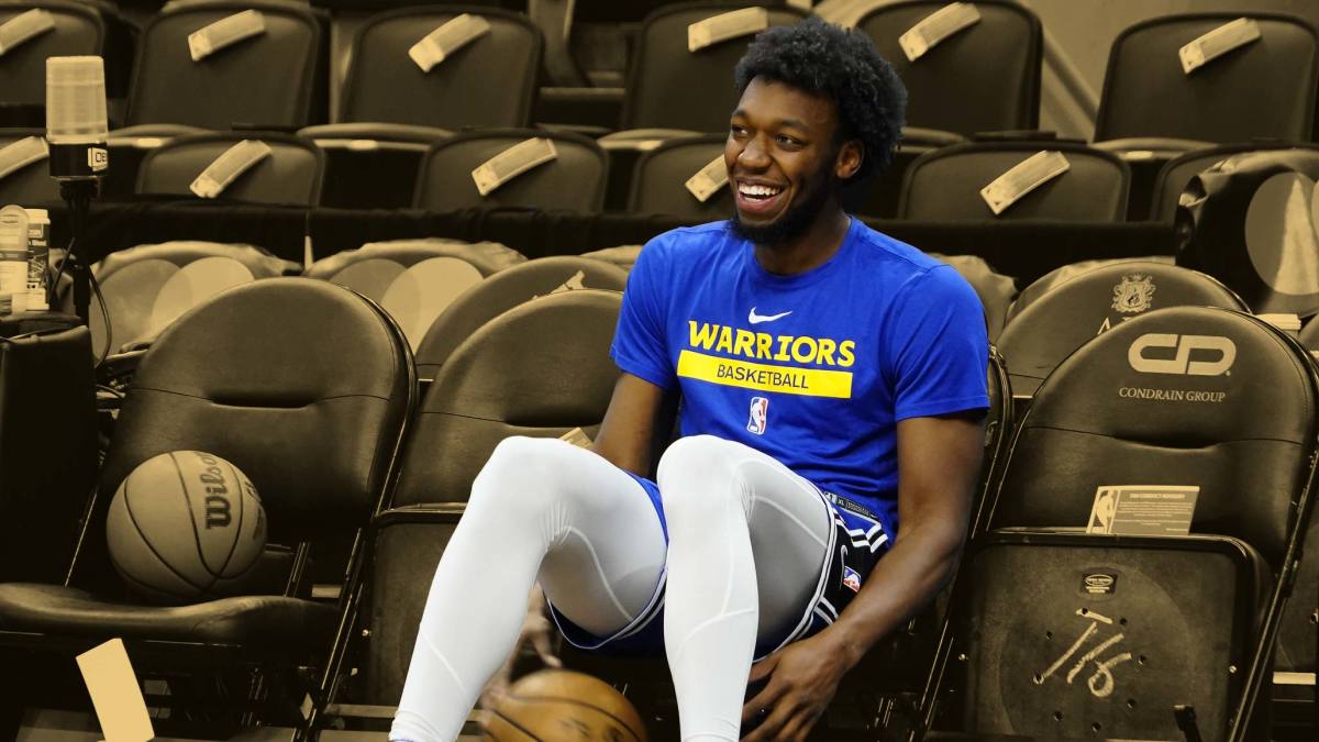 December 18, 2022; Golden State Warriors big man James Wiseman sits on the bench before the game against the Toronto Raptors at Scotiabank Arena