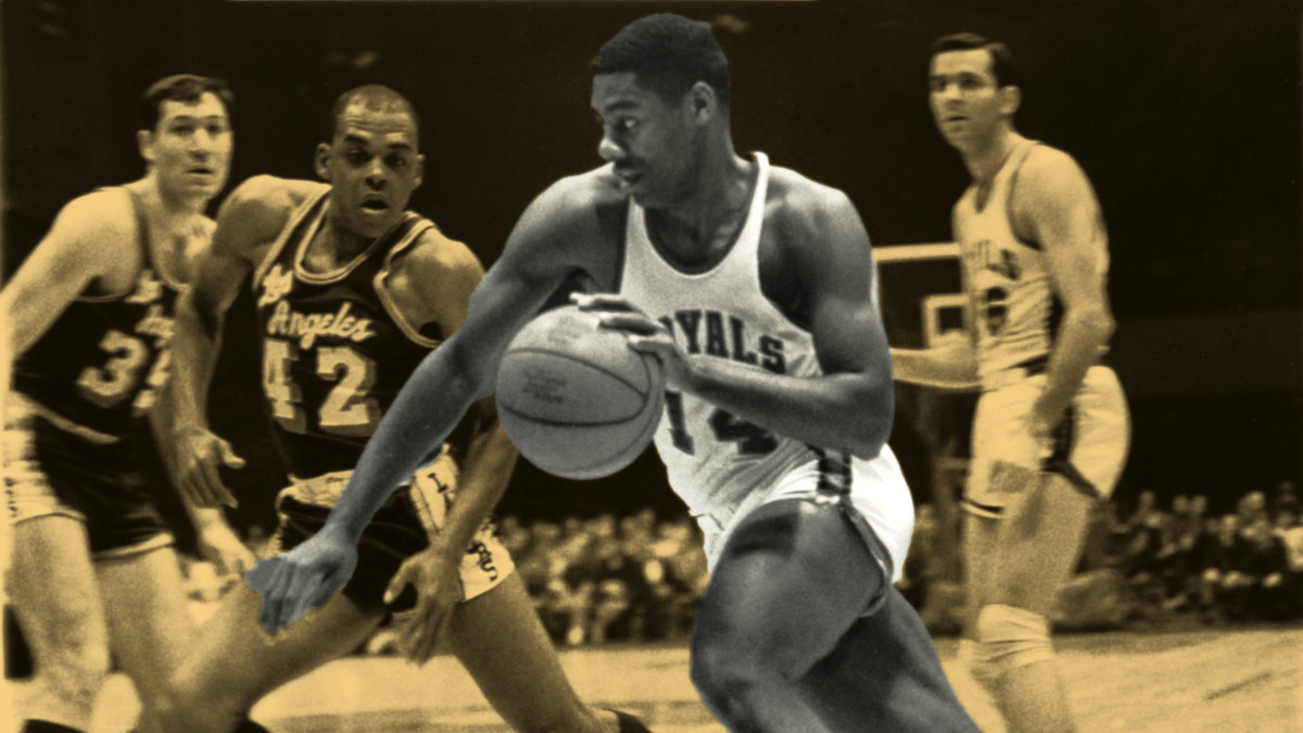 When Oscar Robertson refused to smile with the third-place trophy in the  1960 NCAA tournament - Basketball Network - Your daily dose of basketball