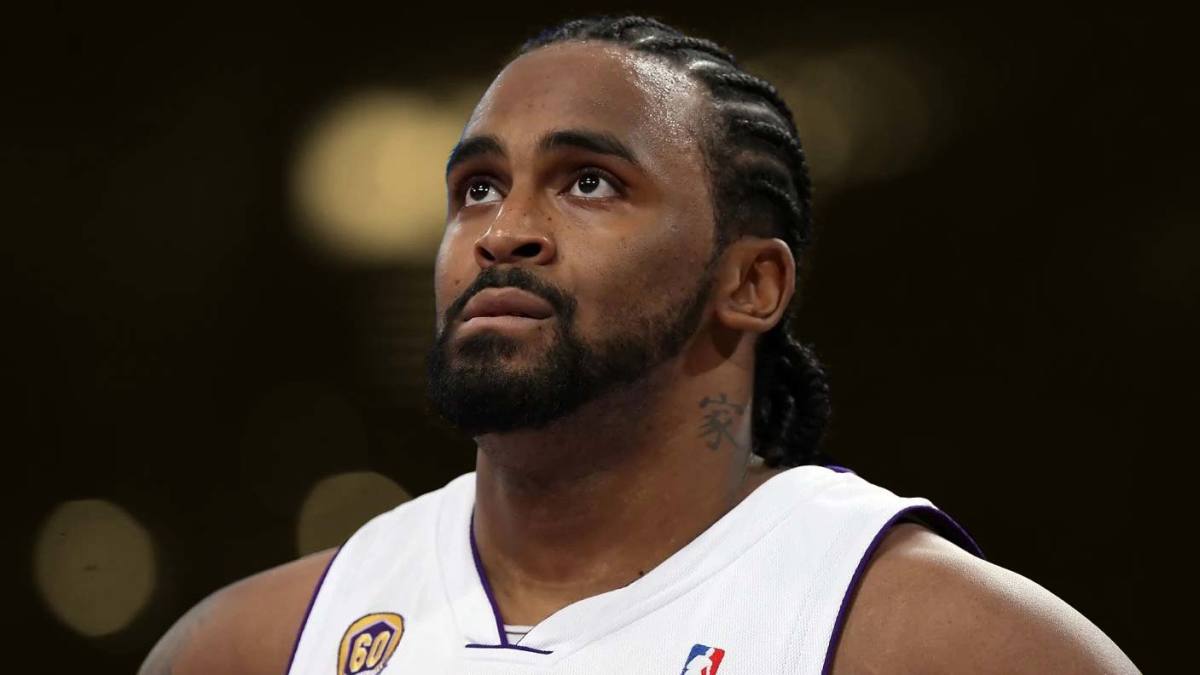 How Ronny Turiaf overcame open heart surgery to get on the court for the Los Angeles Lakers