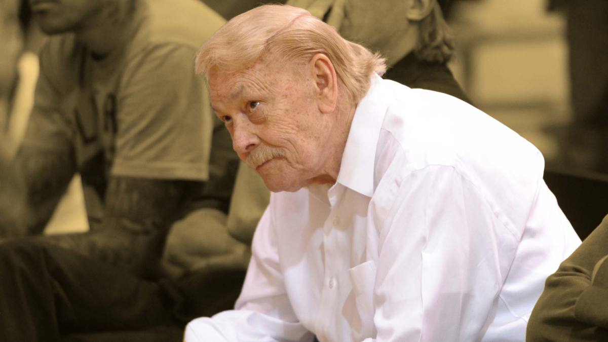 Former Lakers owner Dr. Jerry Buss