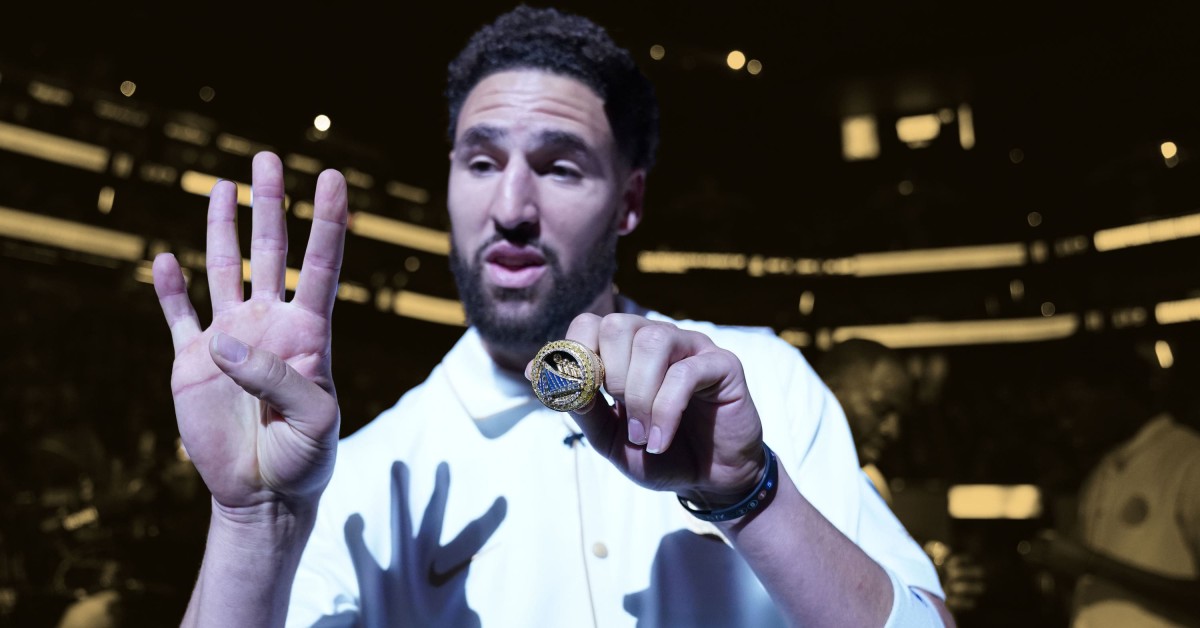 Klay Thompson looks back on the empty arena last summer during ring night speech Basketball Network Your daily dose of basketball