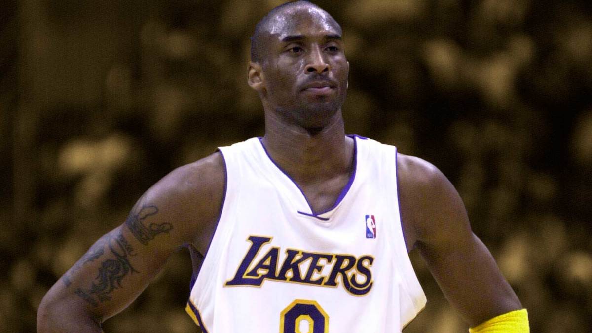 Lakers News: Latest on New Jerseys, Kobe Bryant's Recovery and
