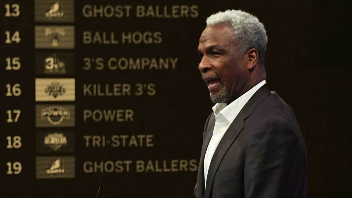 charles oakley net worth