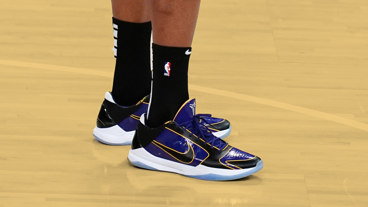 nba players kobe shoes