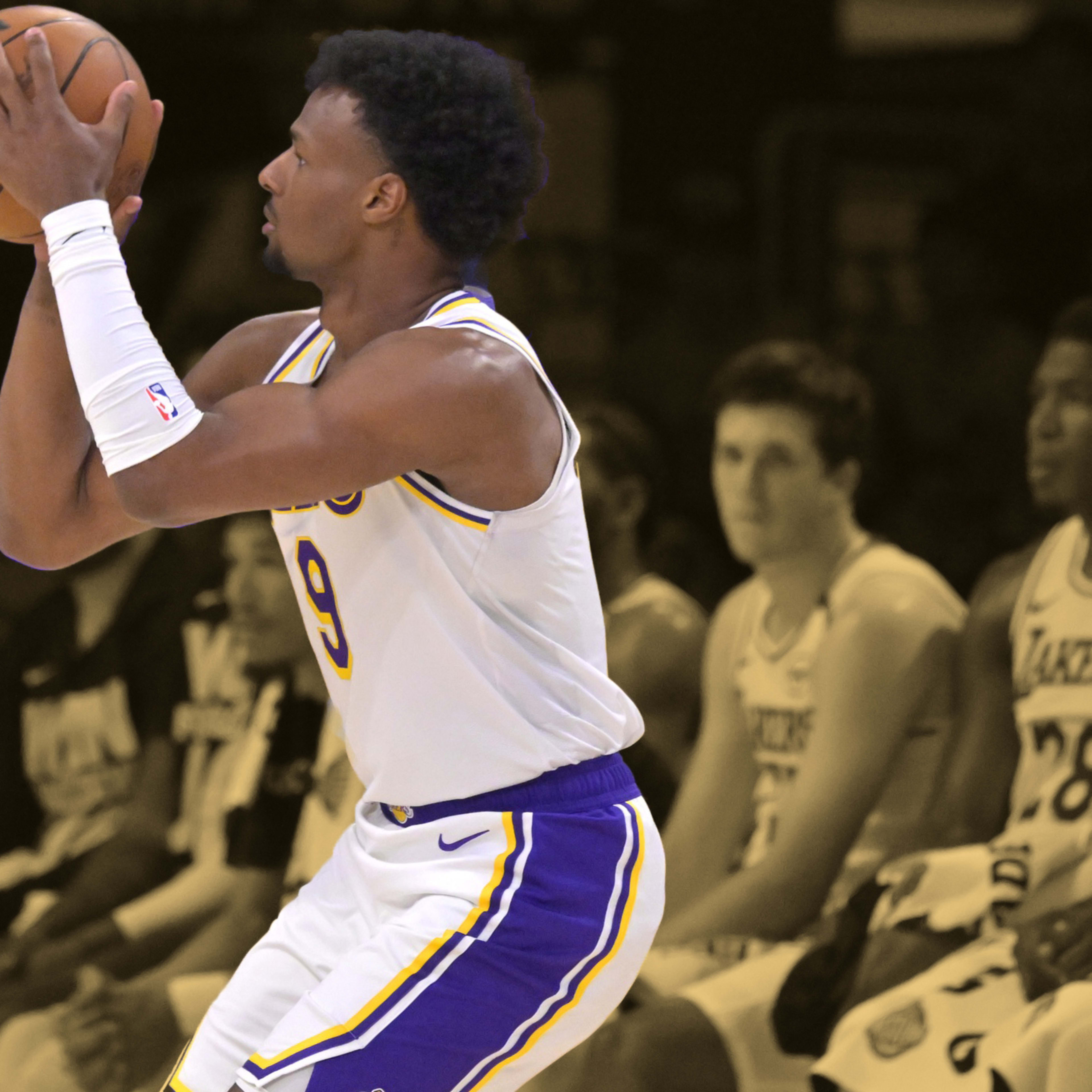 Andre Iguodala and Klay Thompson reportedly lost millions in salary due to  the crypto crash - Basketball Network