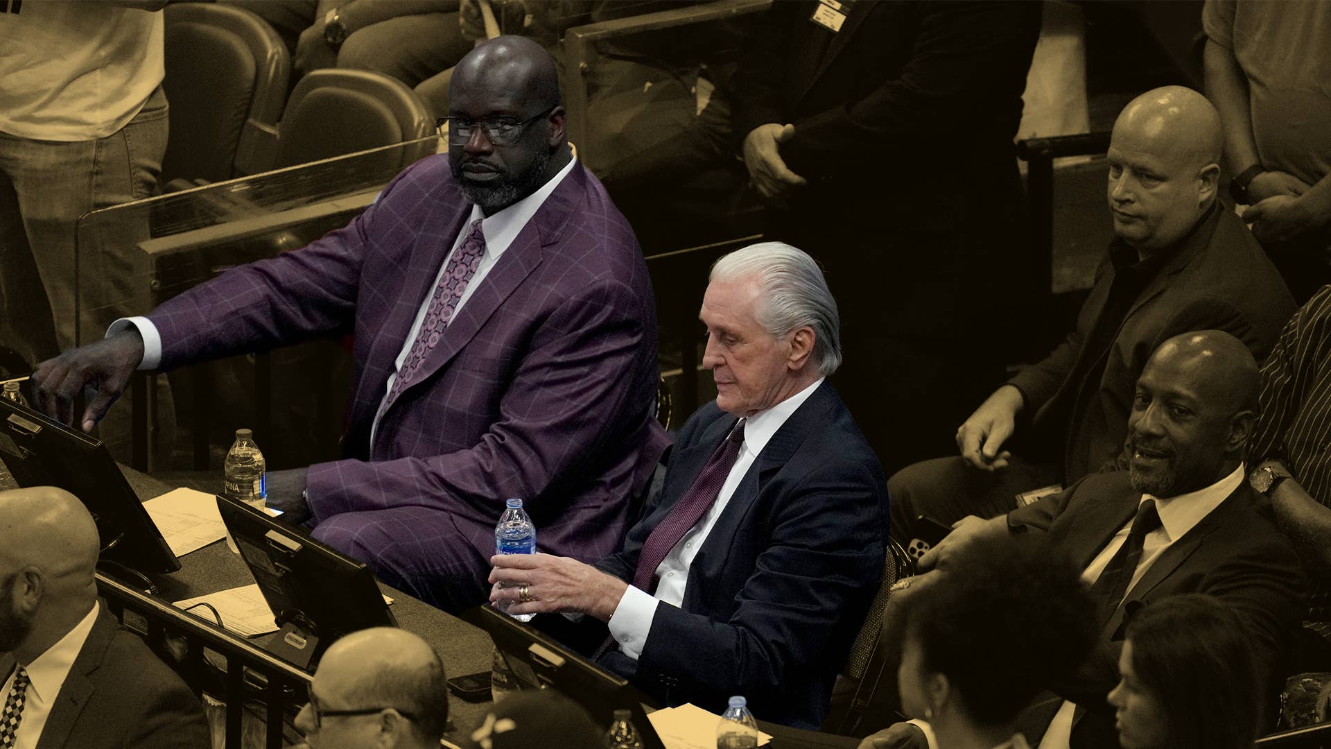 Shaq admits he was scared going up against MJ for the first time ...